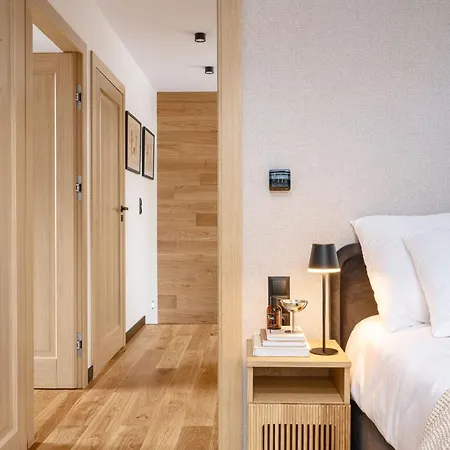 Salamandra Senselle & Вилла *