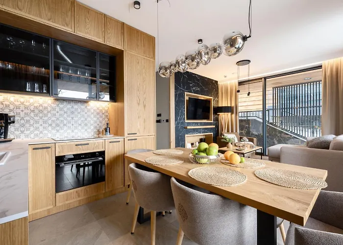 Salamandra Senselle & Villa